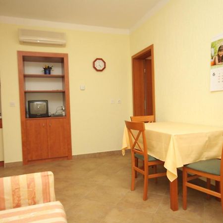 Apartments With A Parking Space Mali Lošinj Eksteriør bilde