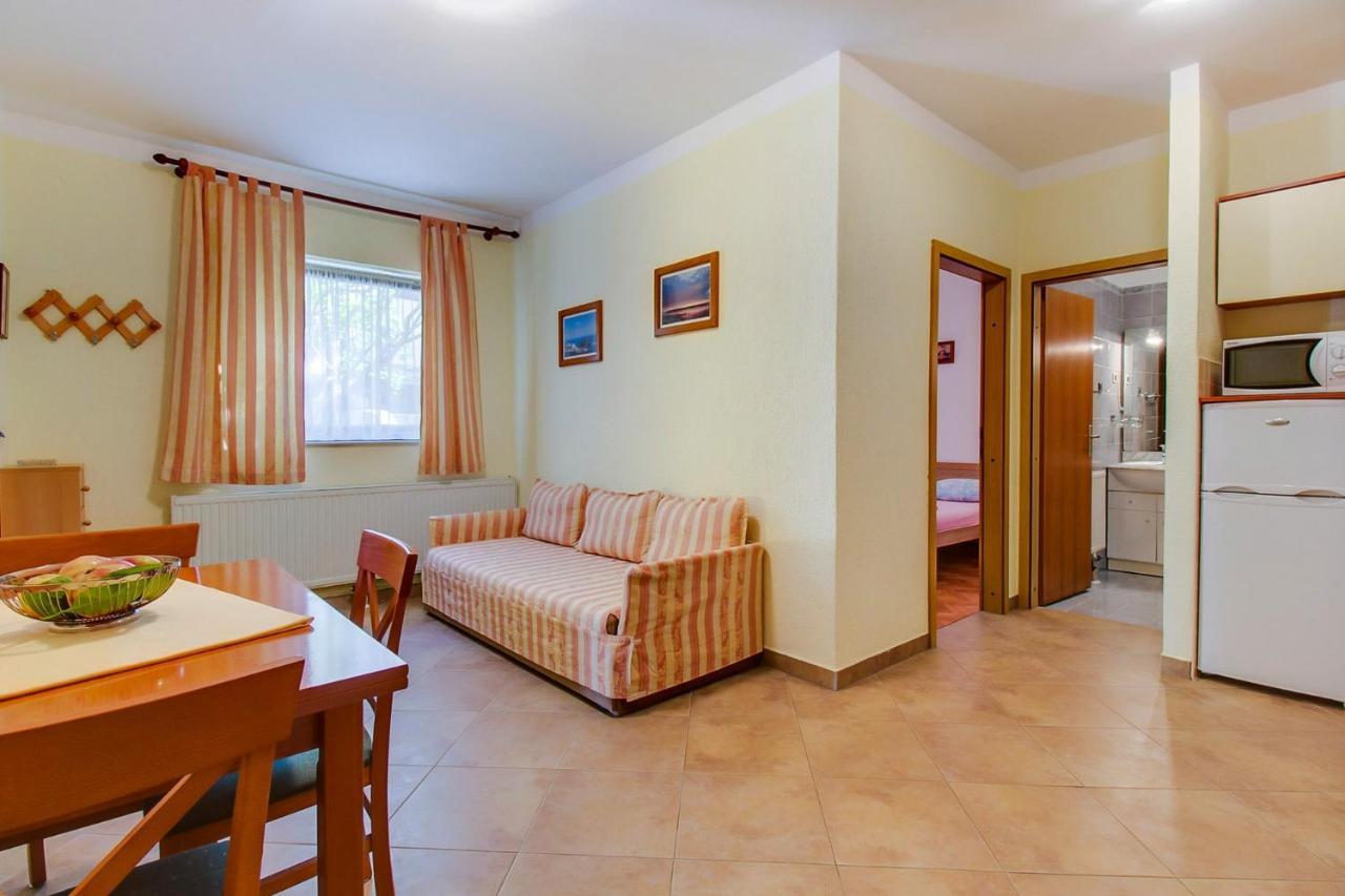 Apartments With A Parking Space Mali Lošinj Eksteriør bilde